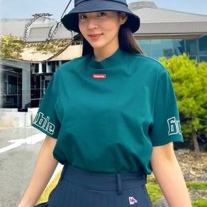 [더블플래그 여성] [완판재입고][시그니처] 다크그린 여성 듀얼레터 그래픽 썬쉴드 반팔티 DWTS5B002E3