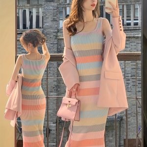 2025년 여름 도파민 스퀘어 넥 슬리밍 니트 민소매 맥시 탱크 드레스 - 컬러풀 디자인, 고신축성 폴리에스터, 해변 휴가 및 캐주얼 외출에 완벽