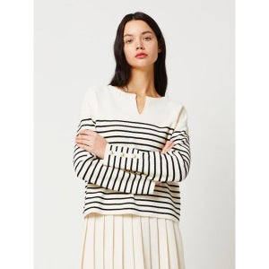 [질스튜어트뉴욕 우먼]  블랙 스트라이프 레이온혼방 니트 JSSW3B350BK