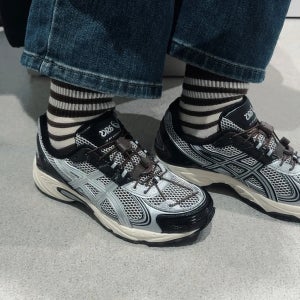 아식스 젤 카하나 TR V4 남녀공용 운동화 실버커피 1203A716-020