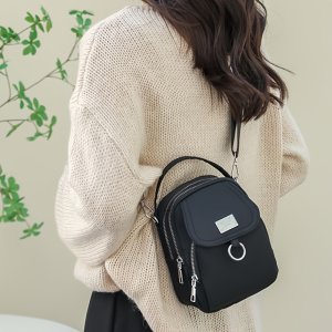 남녀공용 조절 가능한 크로스바디 메신저백 - 내구성 있는 나일론, 다양한 지퍼 수납칸, 세련된 블랙 캐주얼 숄더백, 컴팩트한 일상 필수품 정리함, 스타일리시 태슬 디테일, 안전한