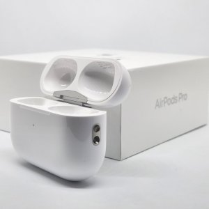 애플 (새제품) 에어팟 프로 2세대 USB-C타입 본체 충전케이스 프로2 충전기 (+철가루 스티커)