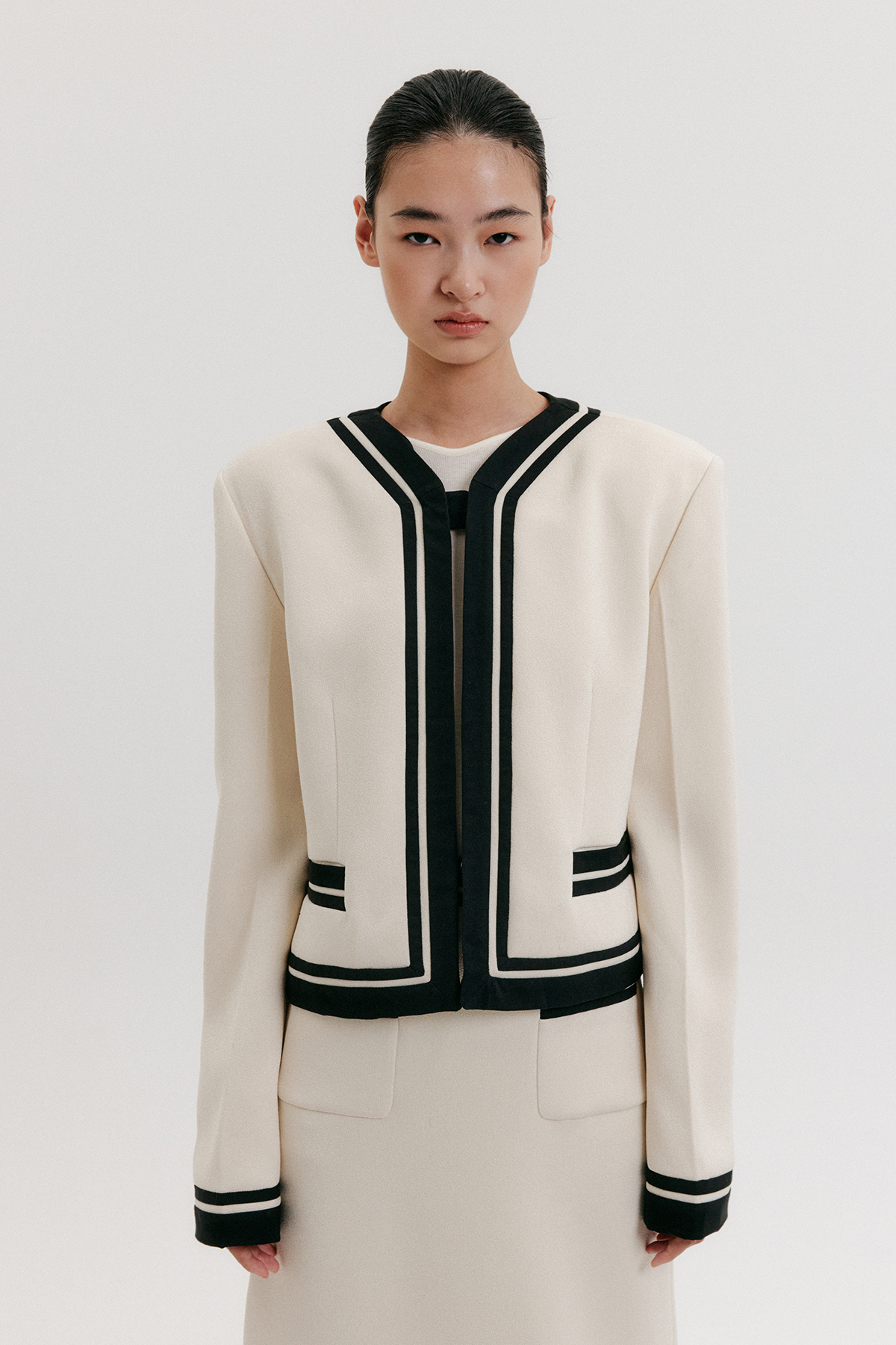[잉크] Contrast Cropped Jacket - Ivory - 기타