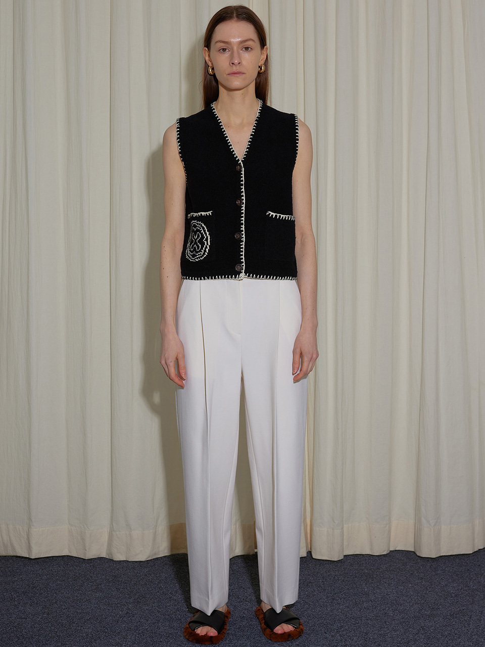 [엔오르] STRAIGHT WOOL TUCK PANTS - IVORY - 아이보리