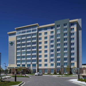 Homewood Suites by Hilton Calgary-Airport, Alberta, Canada / 캘거리 호텔
