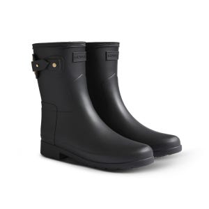 [헌터] [WOMEN] 리파인드 아일렛 버클 숏 레인부츠 - 블랙 WFS2299RMABLK WFS2299RMA