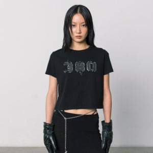 [쓰리투에이티] 380 APPLIQUE TOP BLACK TH25STS001BKF
