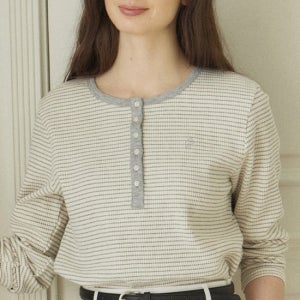 [아워호프]Logo Henley Neck Stripe Sleeve Tshirt  Grey Grey H25SP-TS17-GRE