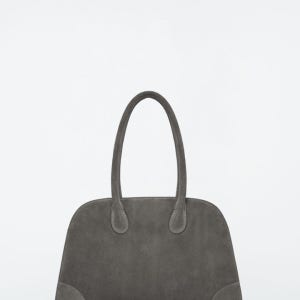 [COS 코스] STUDIO 스몰 볼링백 - 레더 (1230181002)