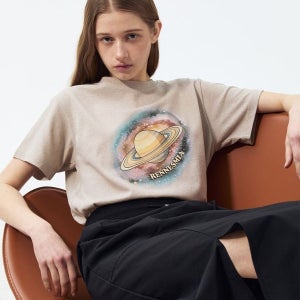 [르네즈미아] SPACE PRINT T-SHIRT BEIGE