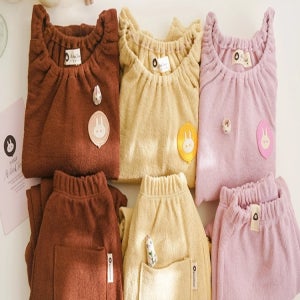 쪼꼬미들 손잡고 다 같이 이리 오세요 >.< - brick, pink, yellow cotton top and pants cute set