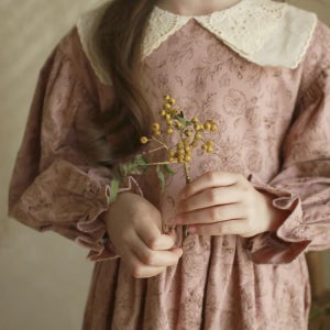 [럭키밤비네] 더블카라 루즈핏 원피스