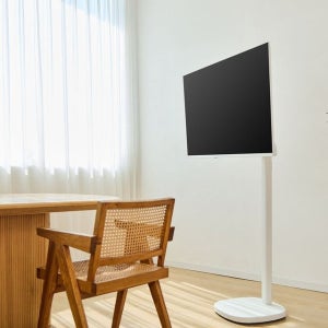 [5년무상AS]플럭스 109cm(43인치) 이동형 QLED TV (셀프설치)