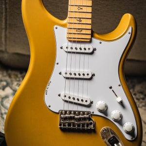 [Outlet 신품(Blem)특가! + 약 10만원 상당 PRS 스트랩 증정!] PRS John Mayer Signature Silver Sky-Golden Mesa w/Maple