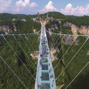 중국 7박9일 장예여행 황금연휴즐기기 실크로드 칠채산 우루무치 돈황 가욕관 선선 투루판