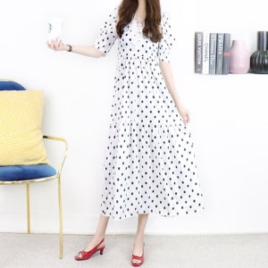 사랑스러운 레이디 화이트 도트 레이스 양면 V넥퍼프 소매 하이웨이스트 셔링 롱 원피스[프린세스걸 반팔 면 브이넥 땡땡이 패턴 나염 배색 긴 여름 브랜드 데일리룩 여행룩 나들이룩 휴