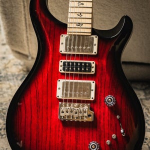 [2026 봄맞이 빅세일! (~3/31까지) + 약 10만원 상당 PRS 스트랩 증정!] PRS Swamp Ash Special-Scarlet Smokeburst w/Maple F