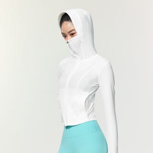 라이트쿨링 슬림핏 크롭 후드자켓 백아이보리