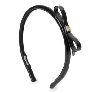 미우미우 페이턴트 가죽 헤드밴드 5IH018-069-F0002