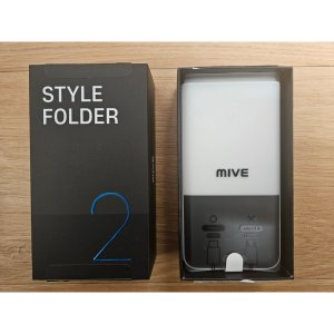 스타일폴더2 32GB AT-M140 공기기 공기계 미개봉 새제품 공신폰 학생폰 효도폰 알뜰폰  블랙(단순개봉)
