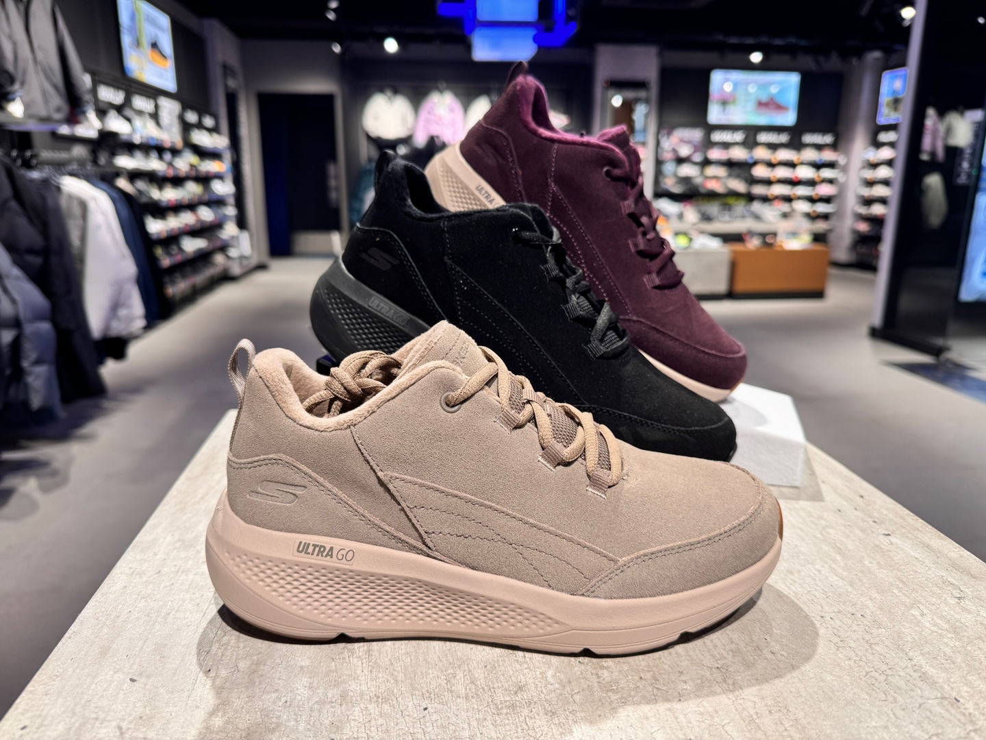 스케쳐스 <b>맥스</b>쿠셔닝 엘리트 2.0 부츠 SP0WSCFW012