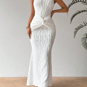 세련된 슬리브리스 노트 맥시 드레스 - 우아한 블랙 바디콘 스컬프드 헴, 폴리에스터, 여름 패션에 완벽, 오프숄더 디자인 | 세련된 슬리브리스 드레스 | 폴리에스터 원단