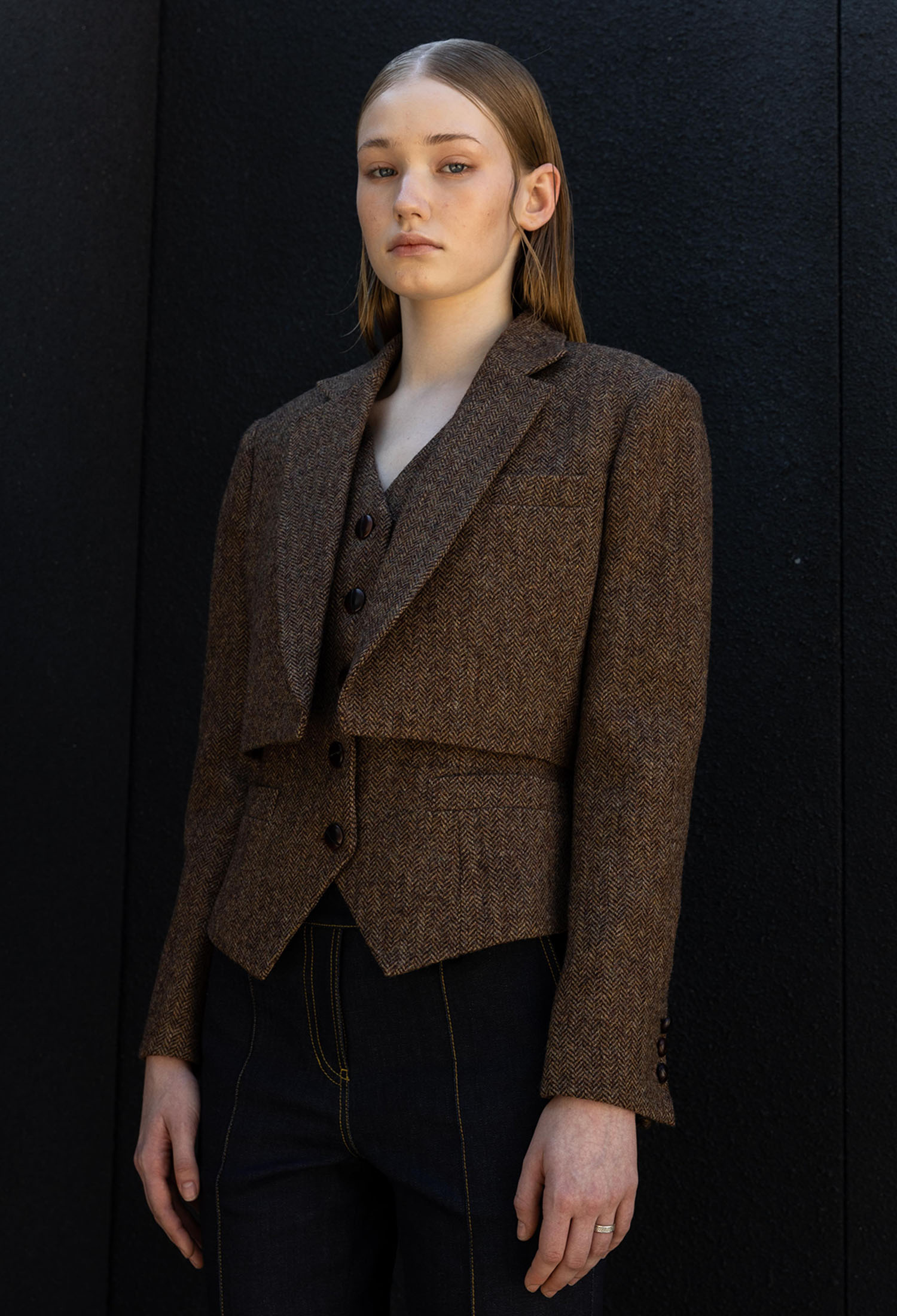[드팜므] WOOL HERRINGBONE TAILORED CROP JACKET
