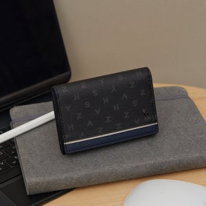 [헤지스 액세서리 남성] [스테디셀러]블랙 이니셜패턴 가죽 카드지갑 WUHO4F455BK