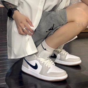 나이키 에어 조던 1 로우 미드나이트 네이비 553558-146