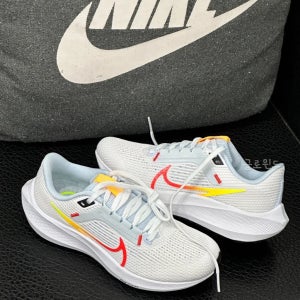 나이키 에어 줌 페가수스 40 여성용 러닝화 화이트 블루 틴트 DV3854-102