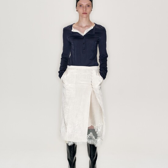 YCH SLIT DETAIL H LINE SKIRT S25SK6081