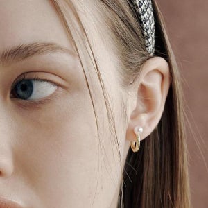 로아주 silver925gor pearl onetouch earring