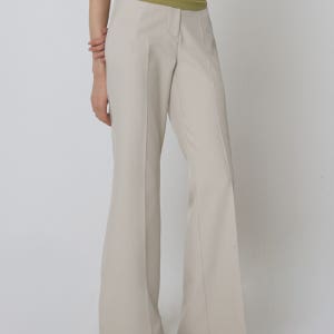 익스프레스 홀리데이 테일러드 플레어 팬츠_아이보리