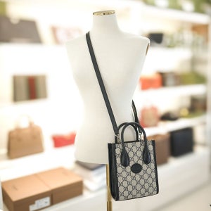 구찌 인터로킹 G 미니 토트백 블루 671623 K9GSN 4075 여성 겸 크로스백 코팅 캔버스 네이비 명품백