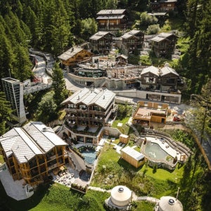 체르보 마운틴 리조트 / 체르마트역 (Zermatt) 호텔