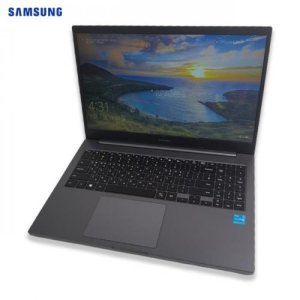 리퍼비시 삼성 i5 11TH RAM 16GB Iris Xe 그래픽 15.6인치 리퍼 노트북