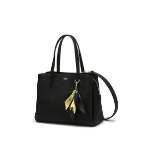 [닥스 액세서리] 닥스 DAKS WOMENS ACCESSORIES MISTY FLOWER 플라워 참장식 가죽 토트백 XXX 432469 DCBA5F543BK