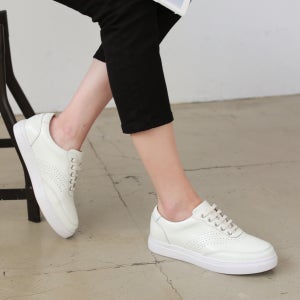 클래식 99 화이트스니커즈 커플슈즈, 브레노웰트