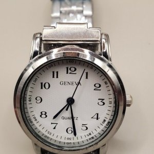 Geneva Ladies 화이트 Face 실버 스테인레스 스틸 시계 [세금포함] [정품] 추천 선글라스 명품 브랜드 2760148 196333907401