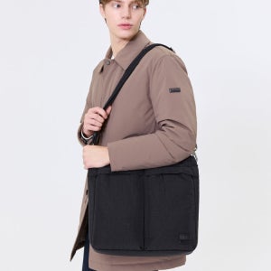 [헤지스 액세서리 남성] [스테디셀러] 블랙 나일론 토트백 WUBA4F400BK