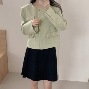 신상오픈런 연두색 트위드자켓 라운드넥 기본핏 금장단추
