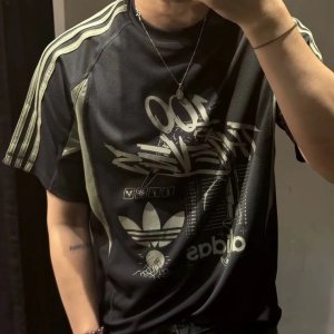 아디다스 100 Thieves 그래픽 반팔 티셔츠 카본 블랙 JM3259