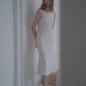 [드헤베] May Mermaid Silhouette Long Dress [Cream]