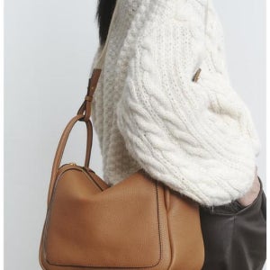 [헤지스 액세서리] [H-VARY] 에이치 베리 브라운 레더 숄더백 L HIBA5F162W2