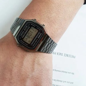 카시오 A168WGG-1A 남성 메탈 그레이크롬도금 손목시계