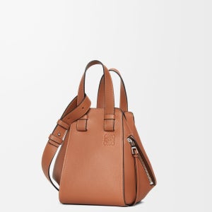 로에베 컴팩트 해먹 가방 클래식 카프스킨 A538H13X10 Tan A538H13X10