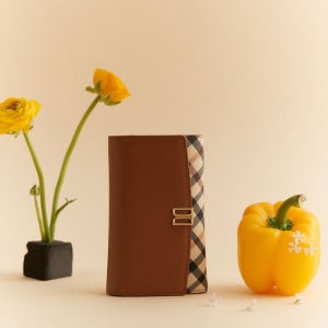 [닥스 액세서리] [VICTORIA] 브라운 체크배색 DD로고 3단 중지갑 DCWA5F423W2