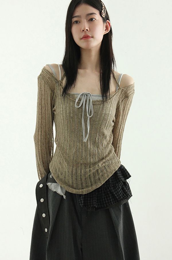 브이넥니트 deep V neck damage knit