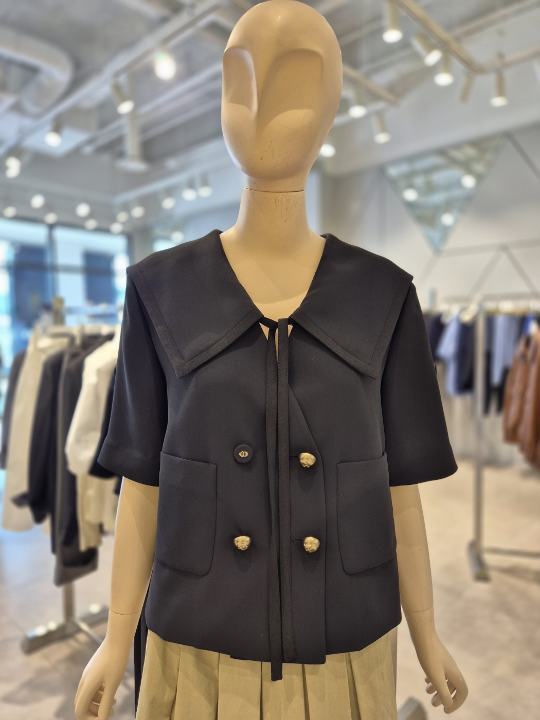 럭키슈에뜨 세일러 폴리 반팔 자켓 LYJAW25540BKX