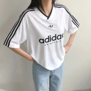 아디다스 여성 오버사이즈핏 오리지널 레터링 패치 화이트 저지 반팔 티셔츠